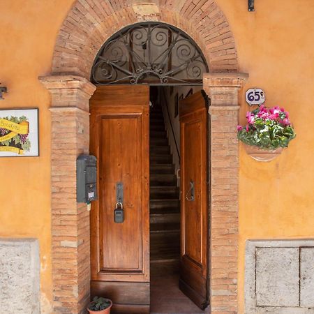 Guesthouse Da Idolina Dal 1946 Montalcino Luaran gambar