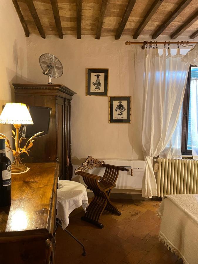 Guesthouse Da Idolina Dal 1946 Montalcino Luaran gambar