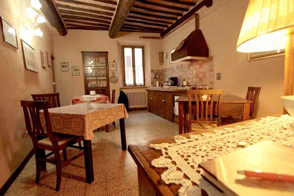 Guesthouse Da Idolina Dal 1946 Montalcino Luaran gambar