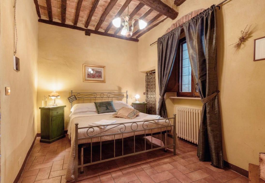 Guesthouse Da Idolina Dal 1946 Montalcino Luaran gambar