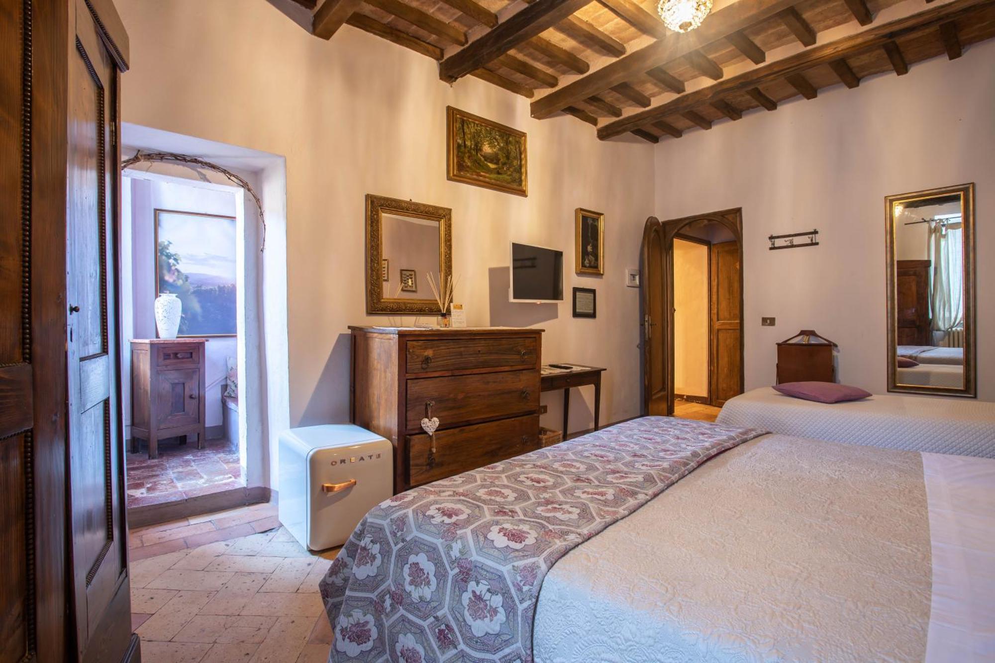 Guesthouse Da Idolina Dal 1946 Montalcino Luaran gambar